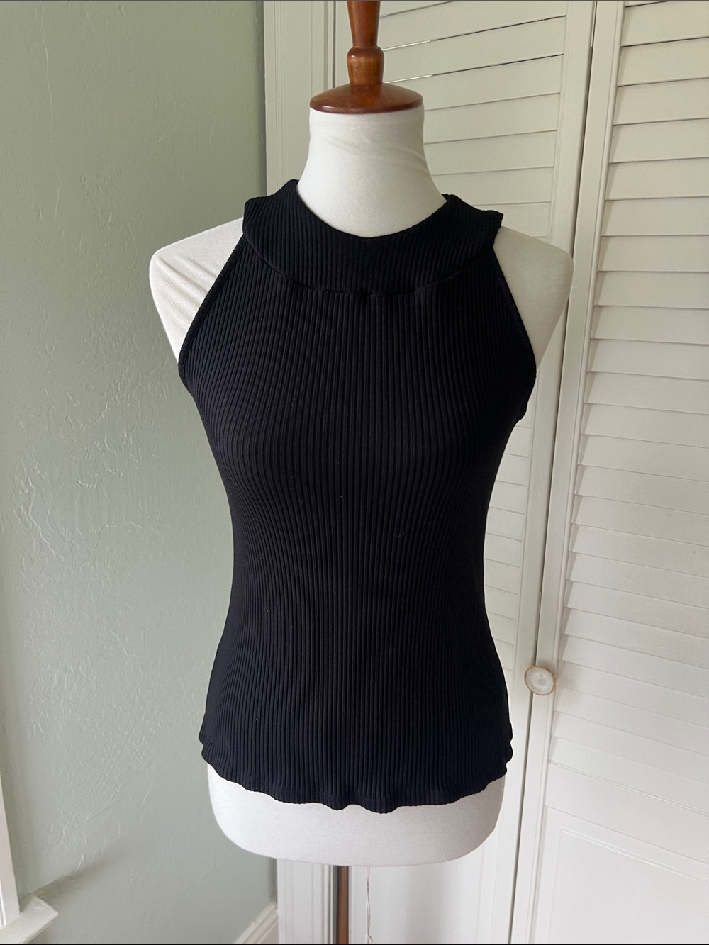 Amour Vert Black Ribbed High-Neck Tank